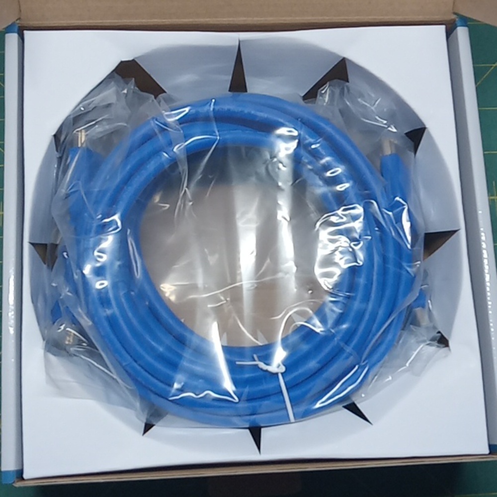 Ultra High-Speed HDMI Cable - Picture 2 of 3